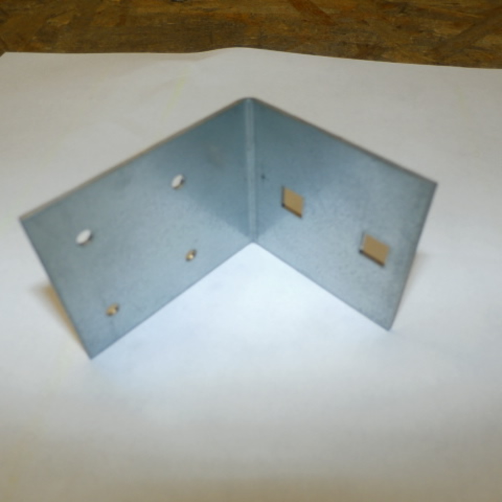 BRACKET,EGG GUIDE, REQUIRES 4 RIVETS